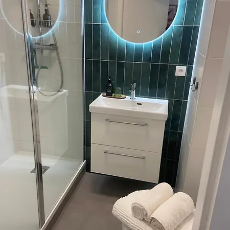 Appartement Premium Cosy, équipé, Calme, Balcon